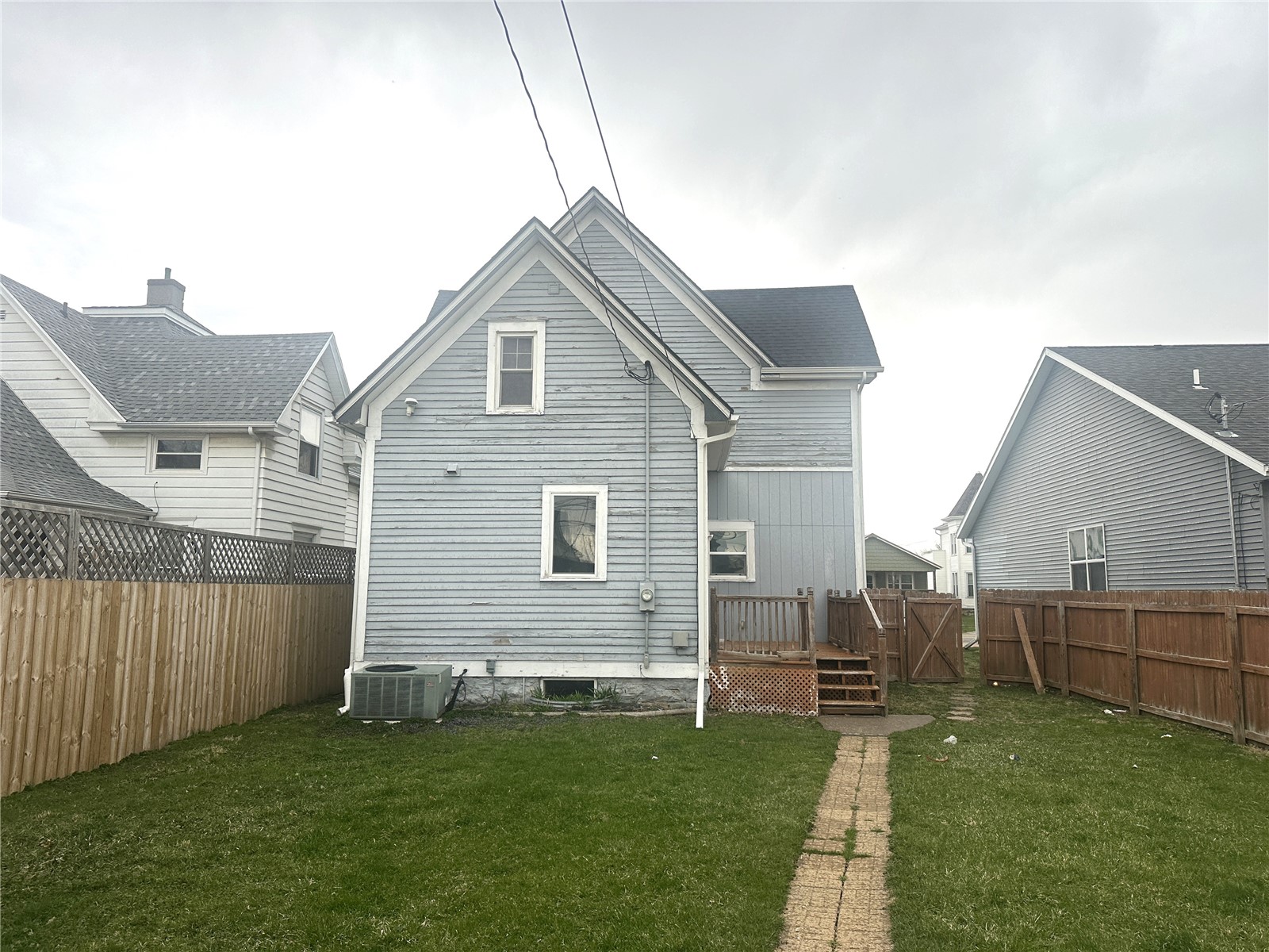 721 F Avenue NW Cedar Rapids IA 52405