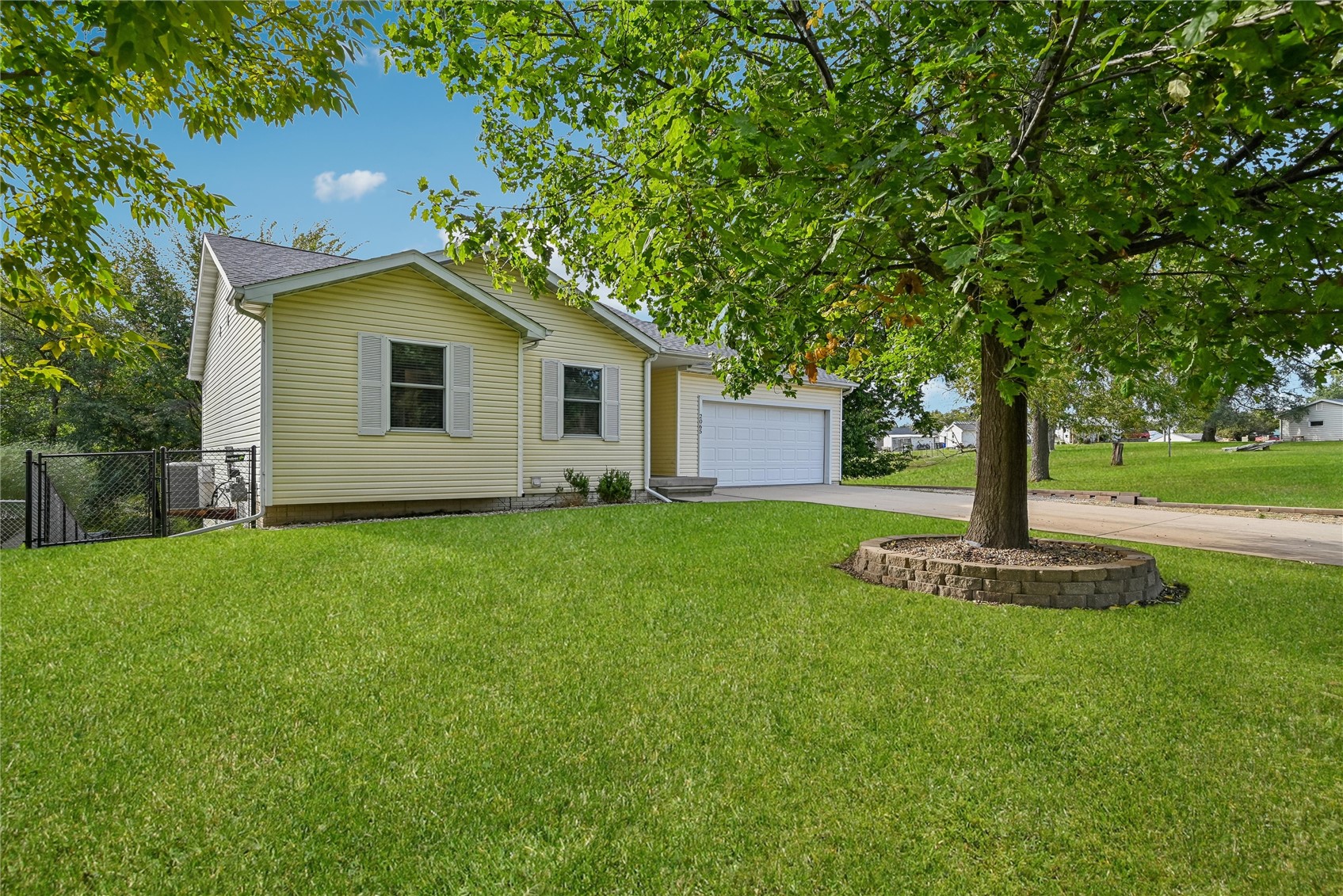 2065 High Drive SE Cedar Rapids IA 52403