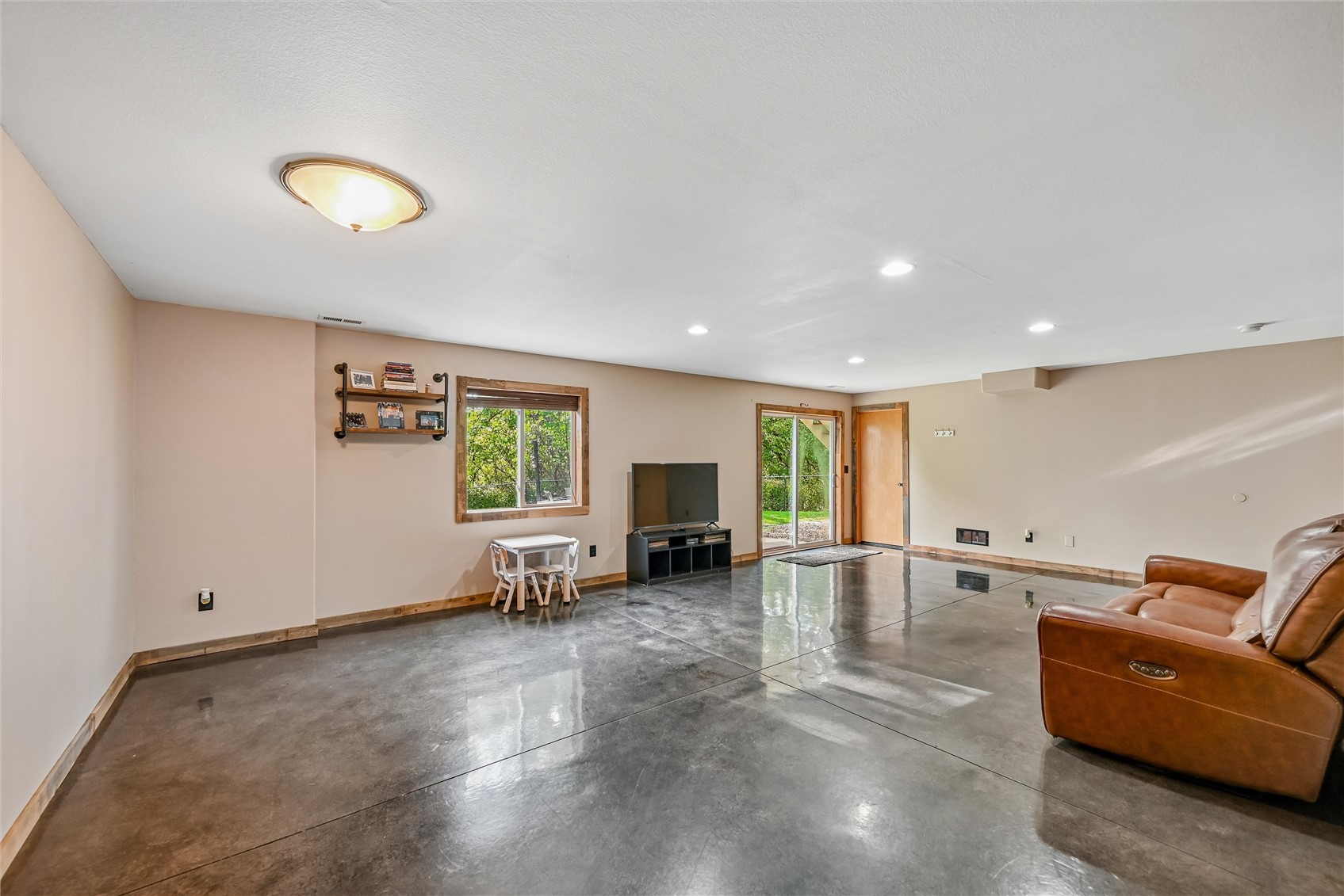 2065 High Drive SE Cedar Rapids IA 52403