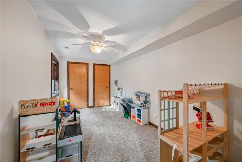 2065 High Drive SE Cedar Rapids IA 52403