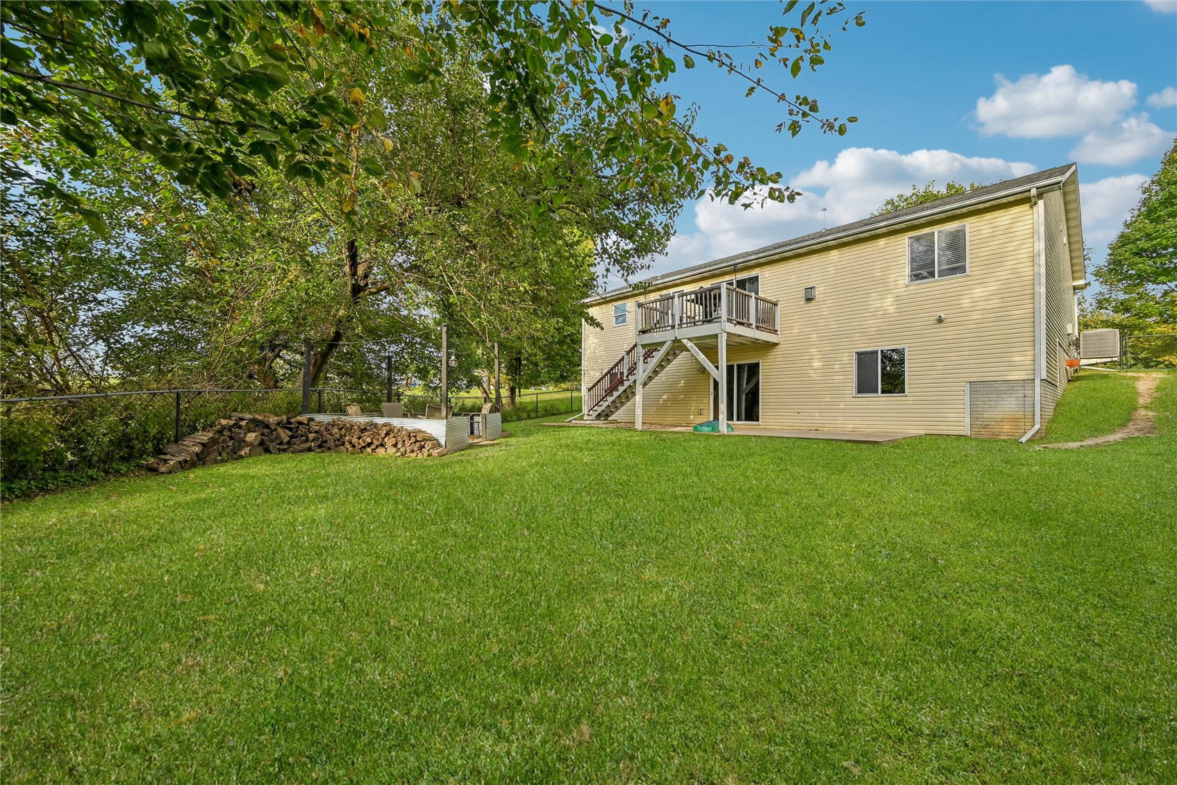 2065 High Drive SE Cedar Rapids IA 52403