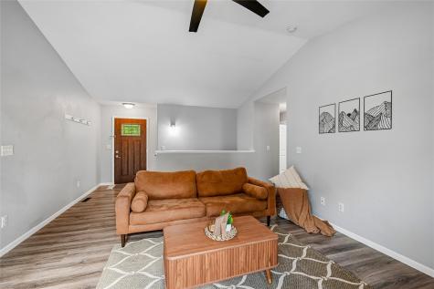 2065 High Drive SE Cedar Rapids IA 52403