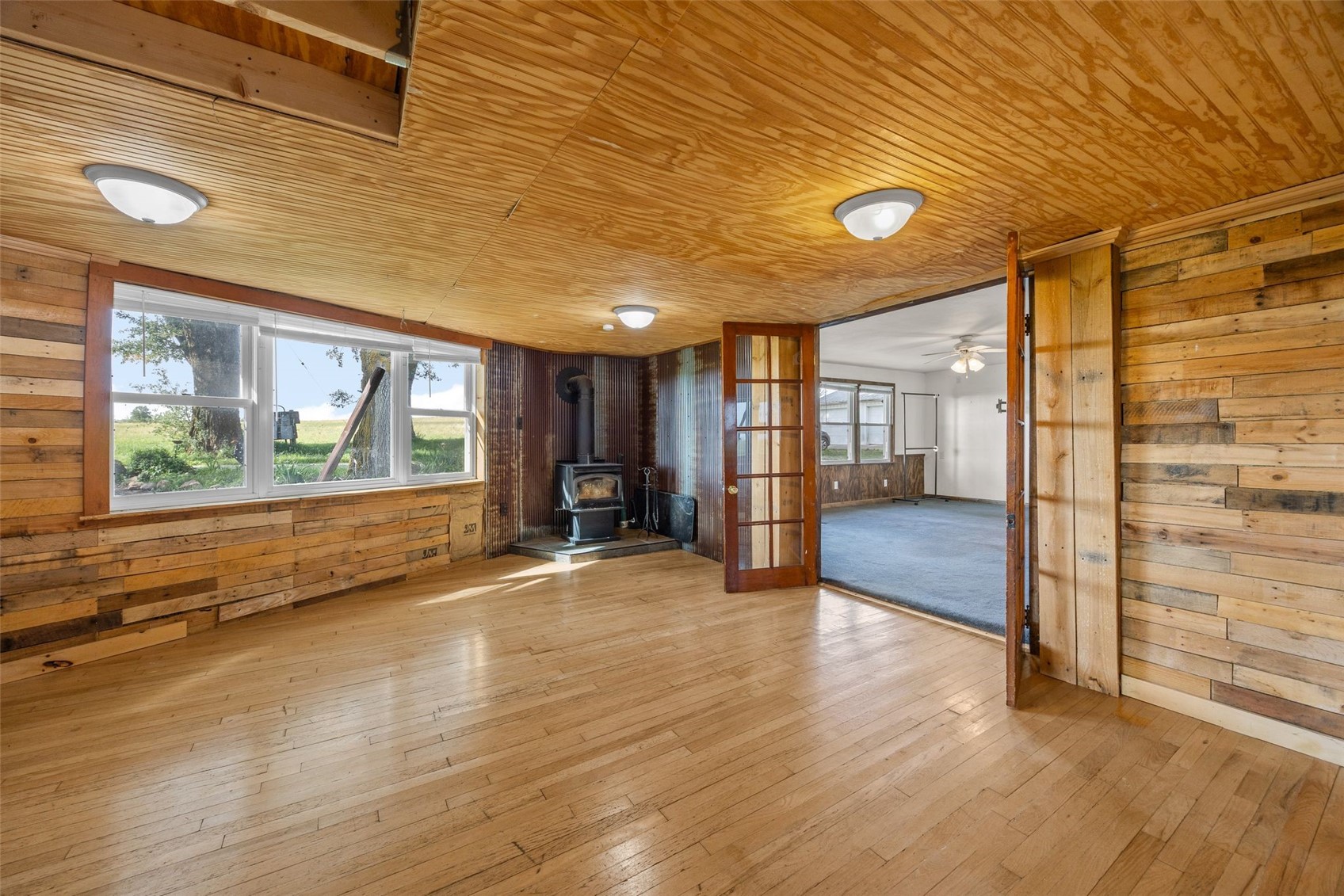 10714 Foulk Road La Porte City IA 50651