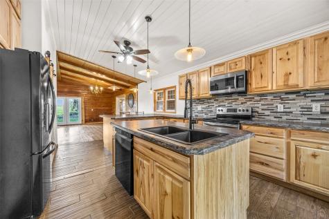 10714 Foulk Road La Porte City IA 50651