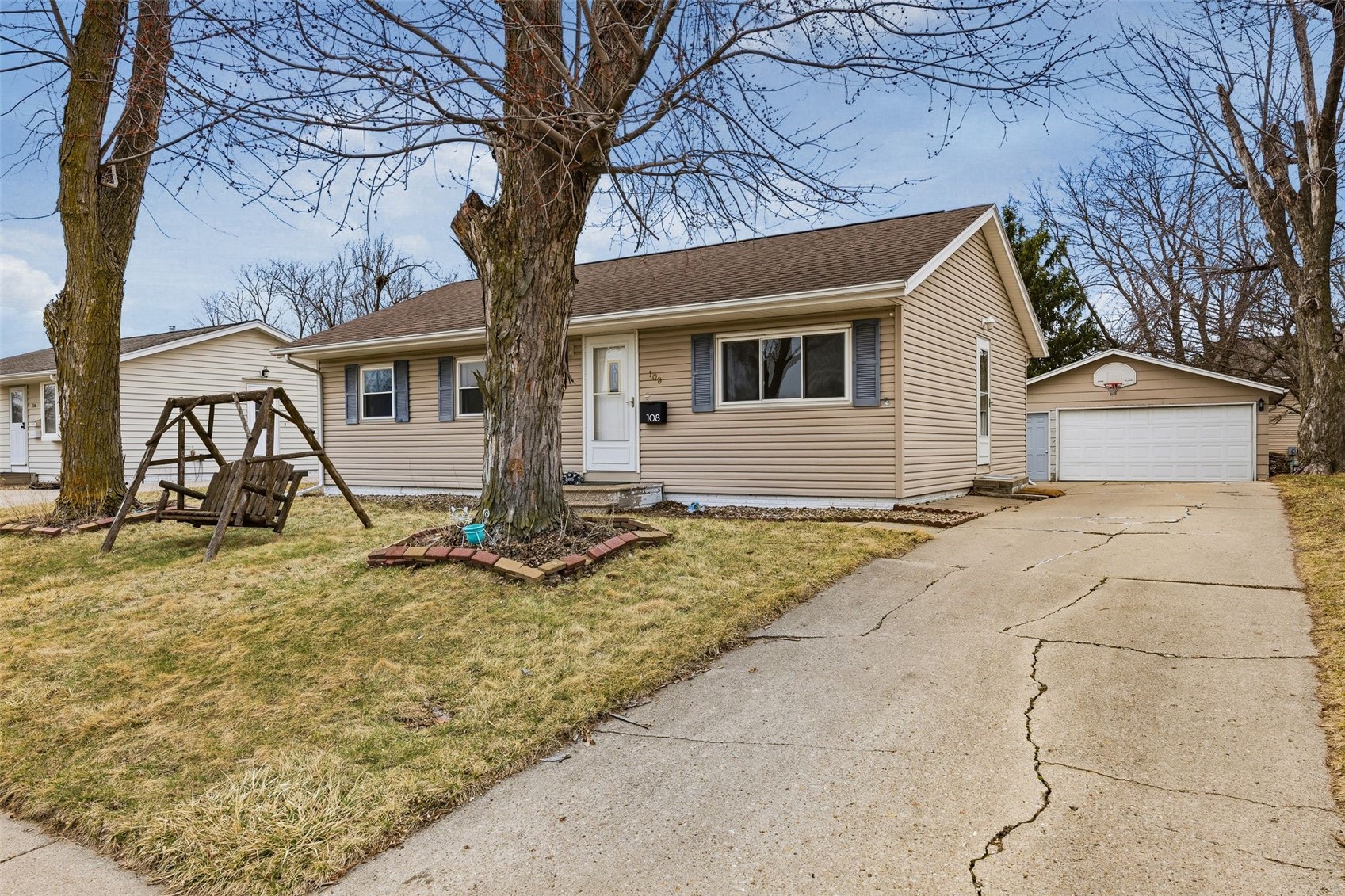 108 Atwood Drive SW Cedar Rapids IA 52404