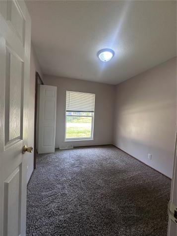 6520 Medford Lane NE Cedar Rapids IA 52402