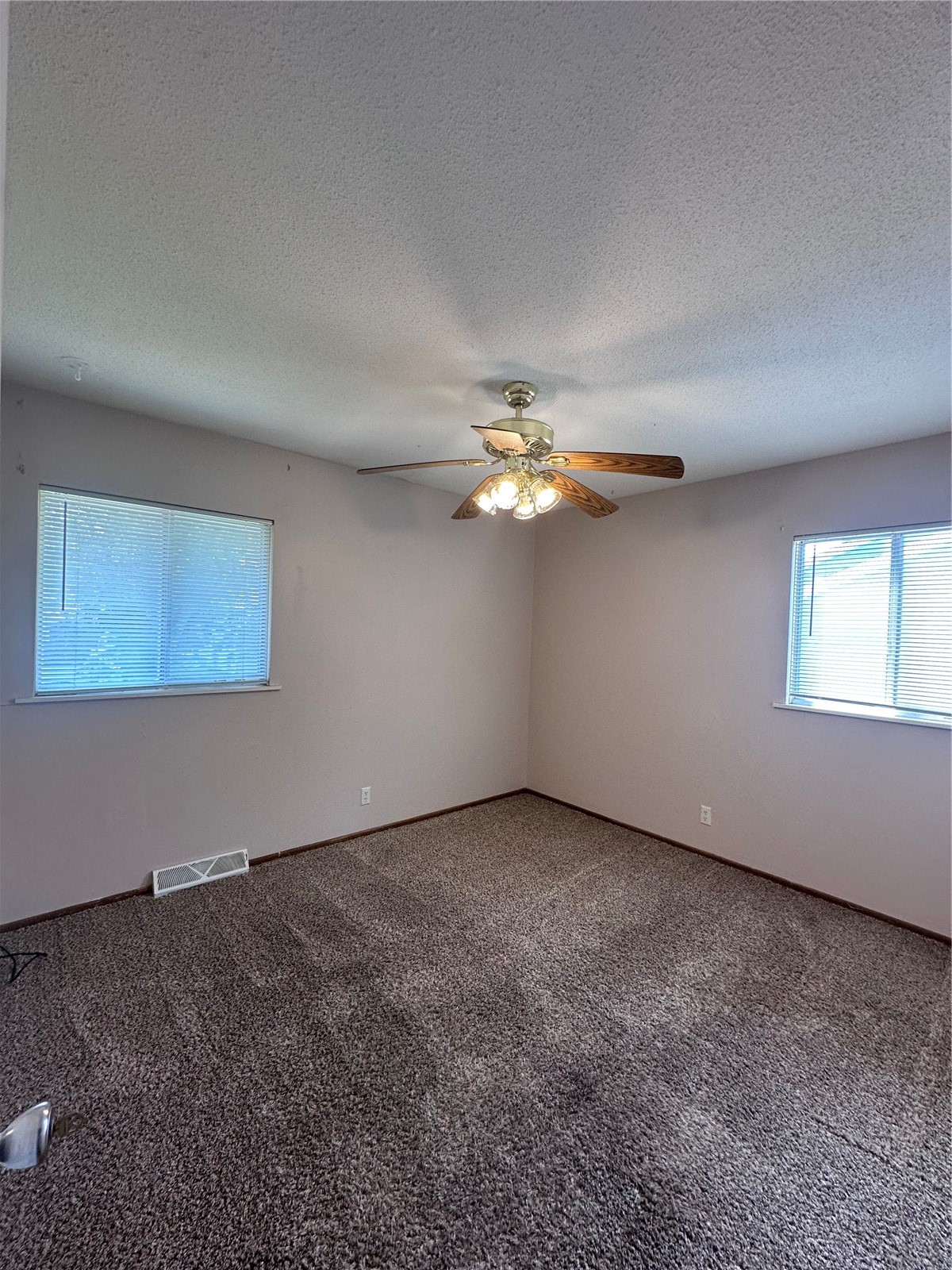 6520 Medford Lane NE Cedar Rapids IA 52402