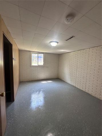 6520 Medford Lane NE Cedar Rapids IA 52402