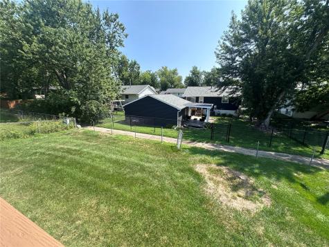 6520 Medford Lane NE Cedar Rapids IA 52402