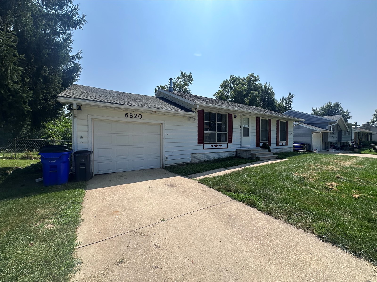 6520 Medford Lane NE Cedar Rapids IA 52402