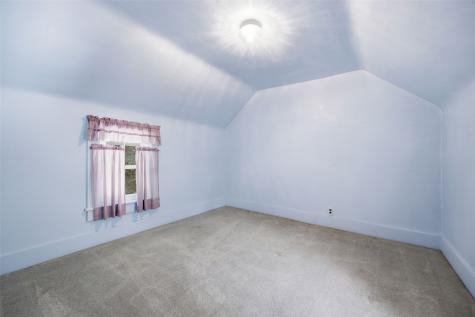 544 E 4th Street Tipton IA 52772