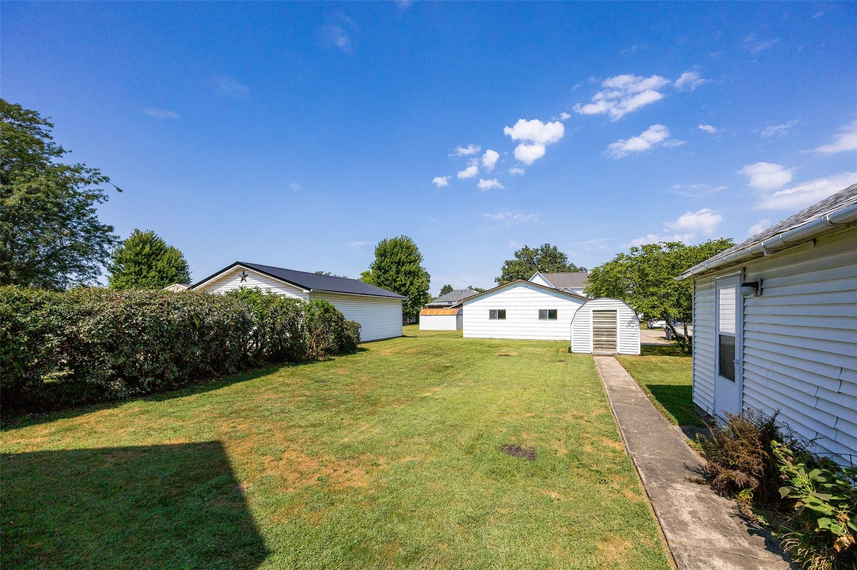544 E 4th Street Tipton IA 52772
