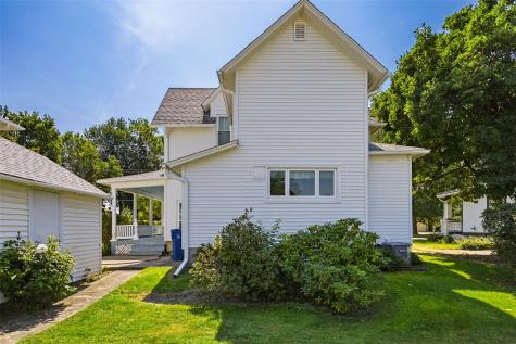 544 E 4th Street Tipton IA 52772