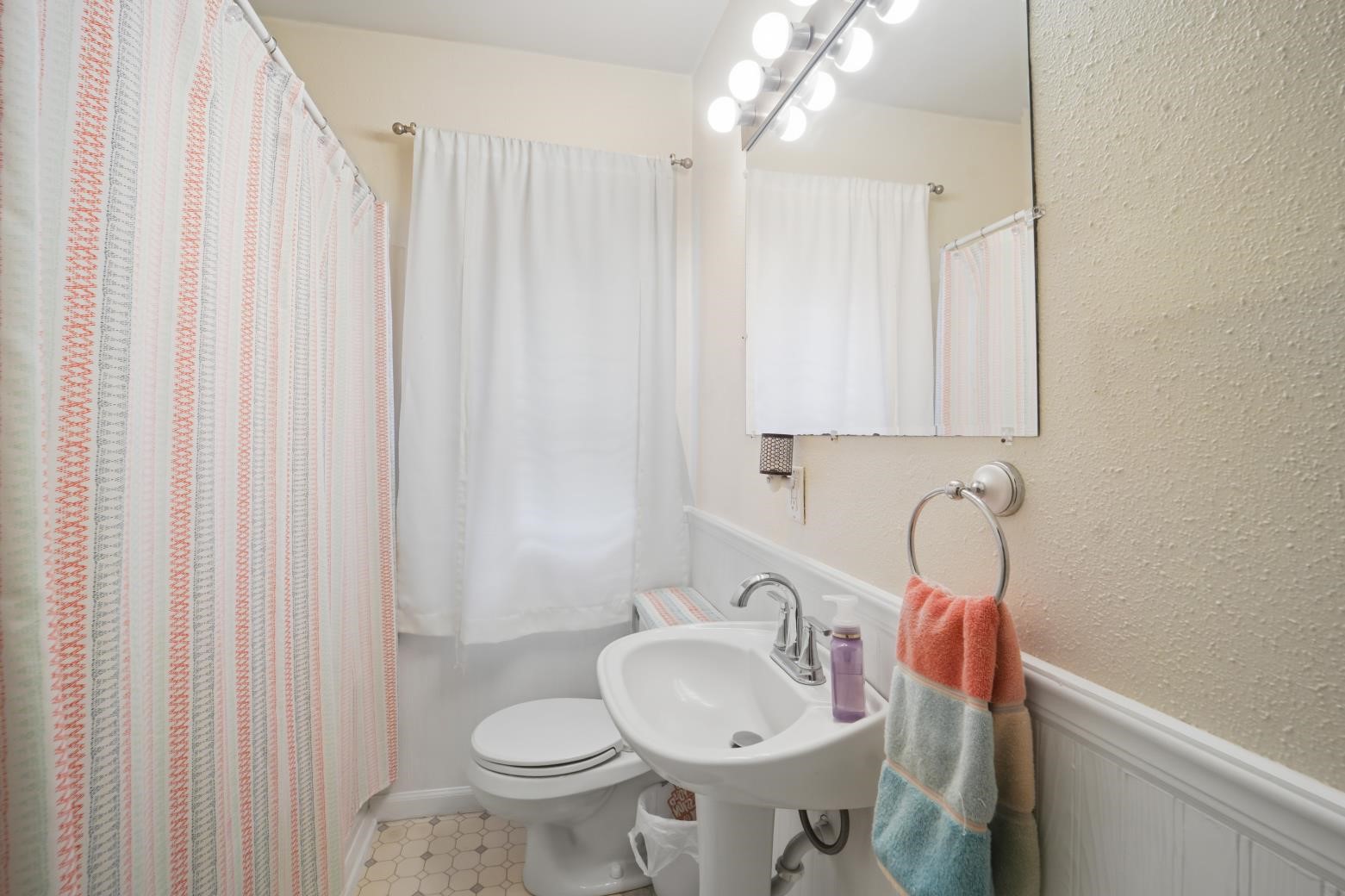 115 Carolina Avenue Waterloo IA 50701