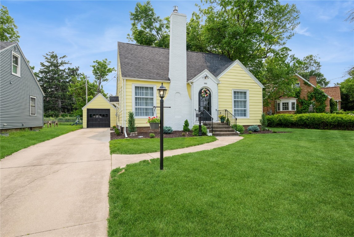 2662 Country Club Parkway SE Cedar Rapids IA 52403