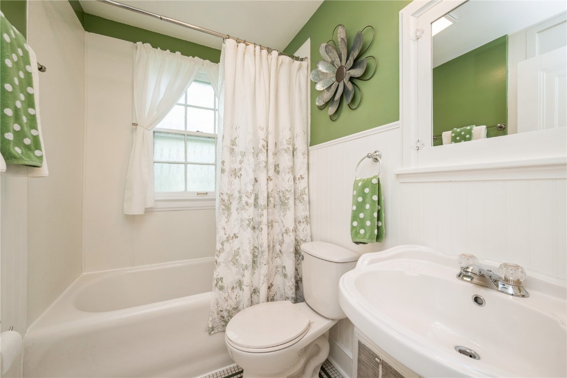 2662 Country Club Parkway SE Cedar Rapids IA 52403