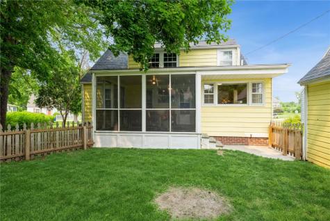 2662 Country Club Parkway SE Cedar Rapids IA 52403
