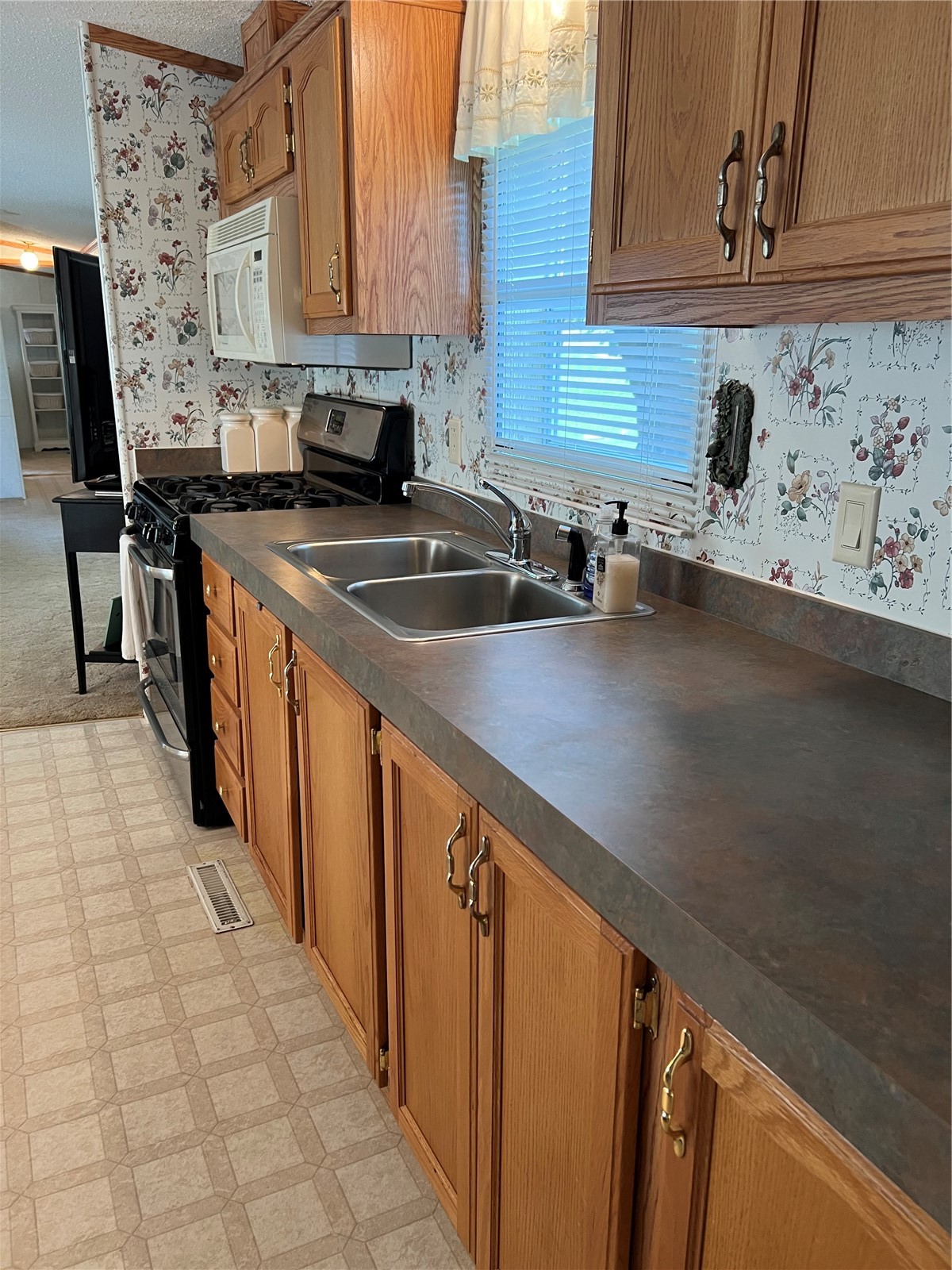 137 Horseshoe Drive Montezuma IA 50171