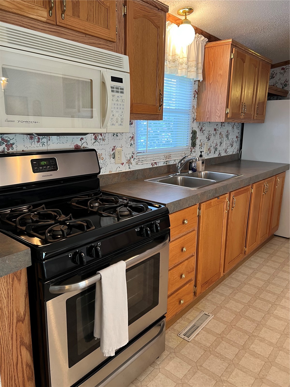 137 Horseshoe Drive Montezuma IA 50171