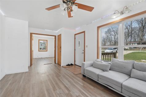 129 Northwood Drive Hiawatha IA 52233