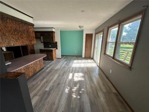 1122 3rd Street E Vinton IA 52349