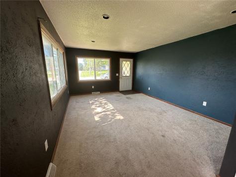 1122 3rd Street E Vinton IA 52349