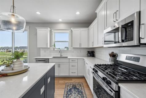 551 Spring Meadow Drive NE Mt Vernon IA 52314