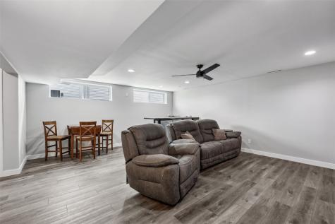 551 Spring Meadow Drive NE Mt Vernon IA 52314