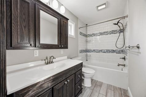 3578 Midway Road Toddville IA 52341