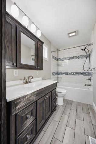 3578 Midway Road Toddville IA 52341