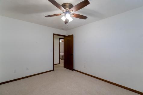 107 Mill Avenue Springville IA 52336