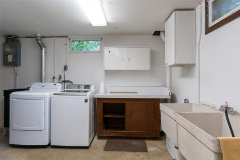 107 Mill Avenue Springville IA 52336