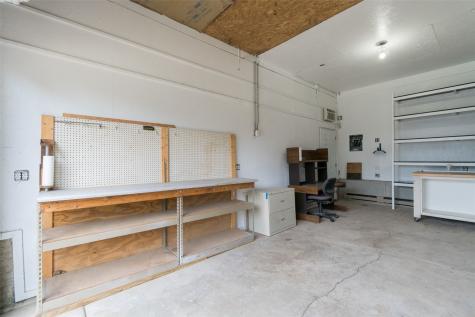 107 Mill Avenue Springville IA 52336