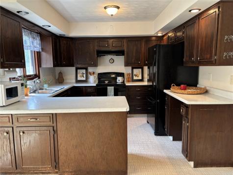 107 Mill Avenue Springville IA 52336