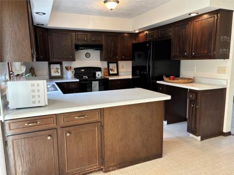 107 Mill Avenue Springville IA 52336