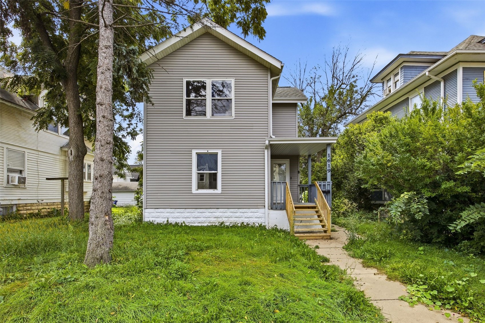 1619 5th Avenue SE Cedar Rapids IA 52403
