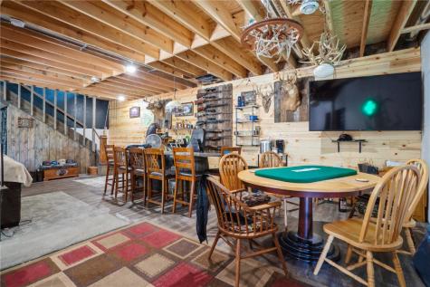 411 N Page Street Monona IA 52159