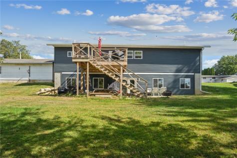 411 N Page Street Monona IA 52159