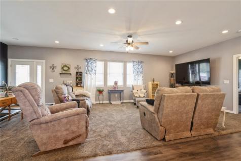 411 N Page Street Monona IA 52159