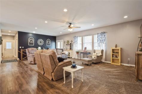 411 N Page Street Monona IA 52159
