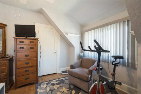 311 22nd Street NE Cedar Rapids IA 52402