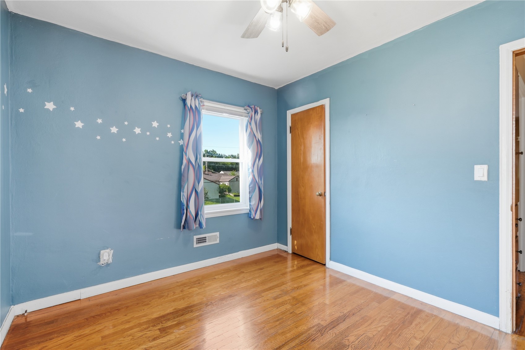2423 1st Avenue SW Cedar Rapids IA 52405