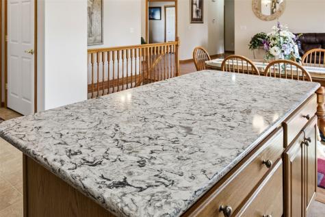 2185 Robert Court Marion IA 52302