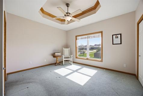 2185 Robert Court Marion IA 52302