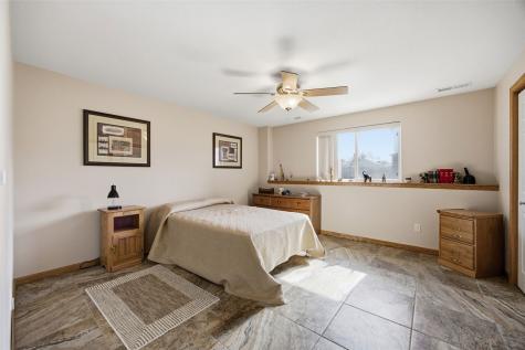 2185 Robert Court Marion IA 52302