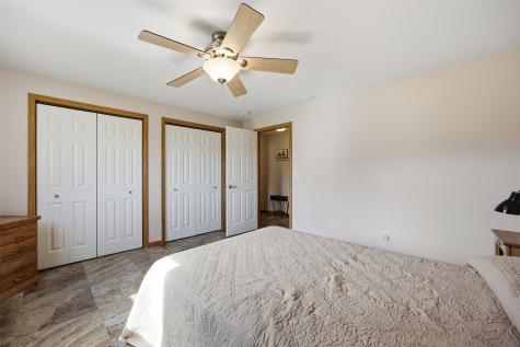 2185 Robert Court Marion IA 52302