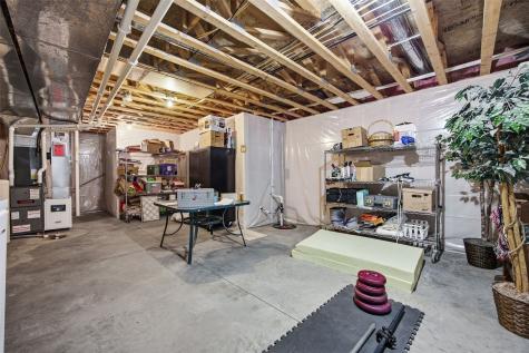 2185 Robert Court Marion IA 52302