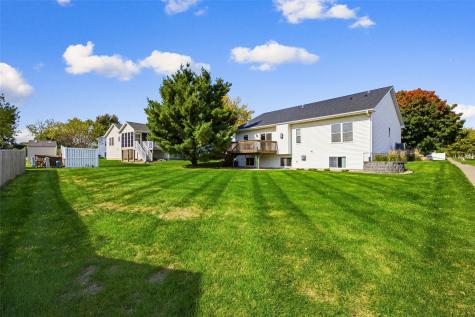2185 Robert Court Marion IA 52302