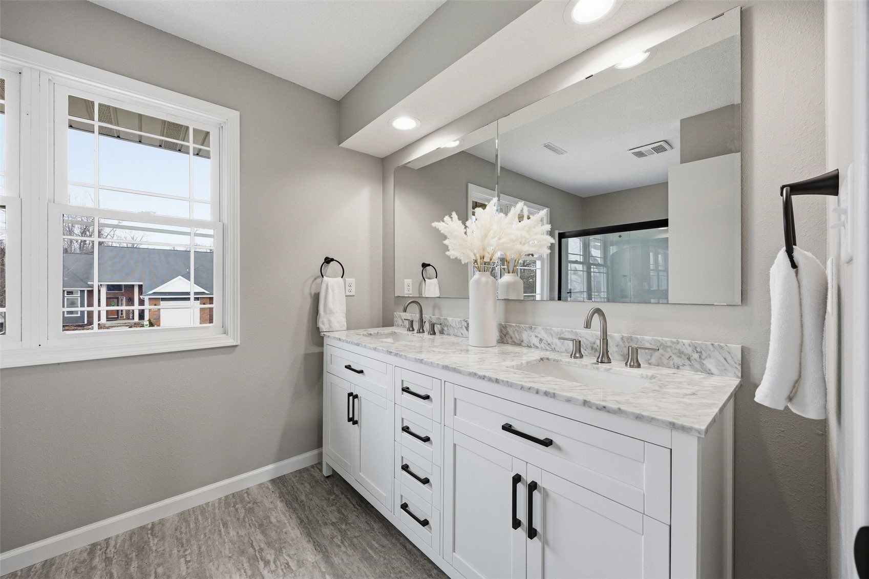 3310 Riverside Drive NE Cedar Rapids IA 52411