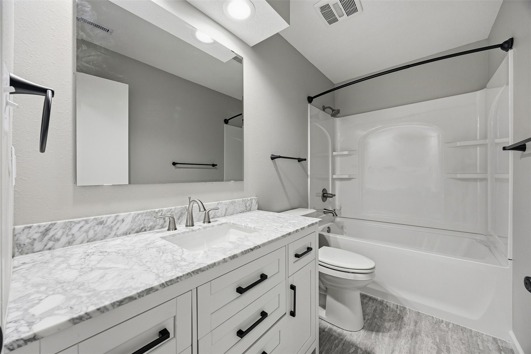 3310 Riverside Drive NE Cedar Rapids IA 52411